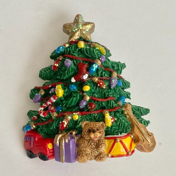 Vintage Christmas Tree Pin Brooch Resin Teddy Bear Music Instruments Star Lights - Picture 6 of 11